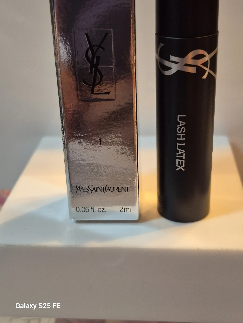YSL Lash Latex Mascara: Sculpted Black (1), 2ml (Travel Size), NIB